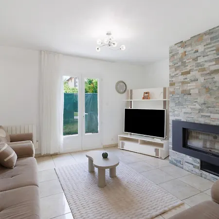 Holiday home Maison Du Perigord Pazayac